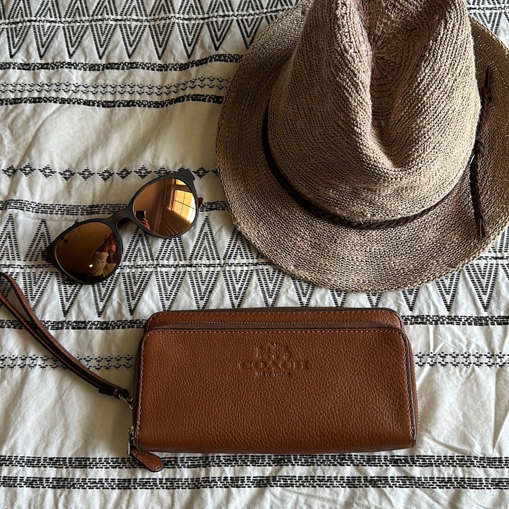 COACH Wallet/Wristlet
